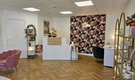 Rose - Institut de Beauté : Manucure à La Chapelle-Thouarault