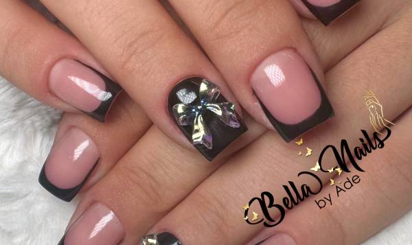 Bella Nails