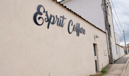 Esprit Coiffure & Ésthétique - Craponne : Manucure à Craponne