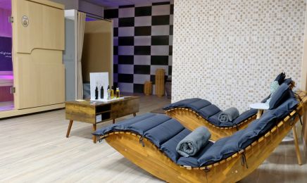 MCAO SPA & Salon Marjory : Manucure à Jonage