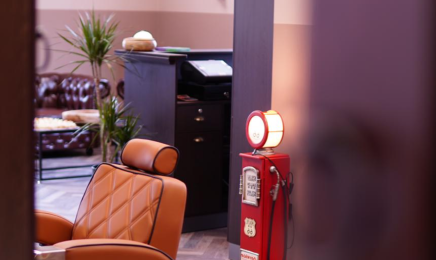 Mustache Barbershop Wolnzach: Barbershop in Wolnzach