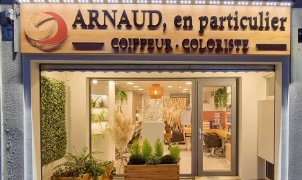 ARNAUD, en particulier  : Coiffeur à Nantes