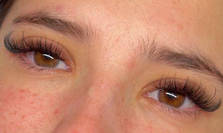 EYES&BROWS BEAUTY : Institut de beauté à Les Roches-de-Condrieu