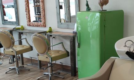  Art d'coupes : Coiffeur à Malissard
