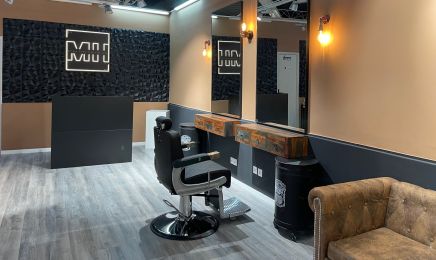M.H 57.44 BARBER ( Galerie Carrefour Market Saint Victoret) : Coiffeur à Saint-Victoret
