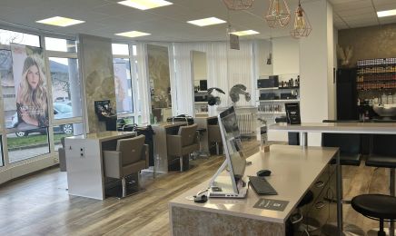 Friseur Hair & Beauty Studio Inh. Inna Jakobi: Kosmetikstudio in Walldürn