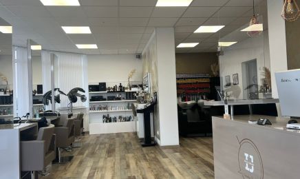 Friseur Hair & Beauty Studio Inh. Inna Jakobi: Kosmetikstudio in Walldürn