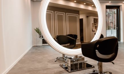 Aura Friseursalon : Friseur in Kiel