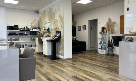 Friseur Hair & Beauty Studio Inh. Inna Jakobi: Kosmetikstudio in Walldürn
