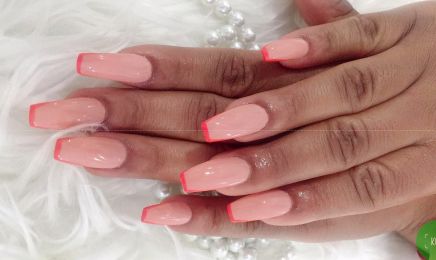 Khue Ongles : Manucure à Toulouse