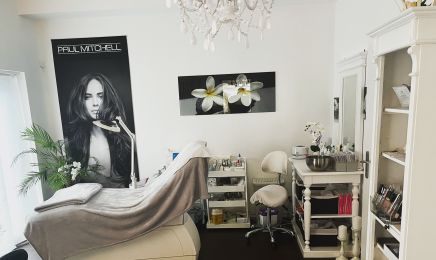 Bellissima Kosmetik & Friseur Zweithaarstudio: Friseur in Schwülper