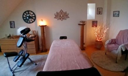 Le Lien par les Mains by Magali D. : Institut de beauté à Montoire-sur-le-Loir