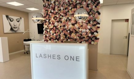 LASHES ONE: Kosmetikstudio in BI