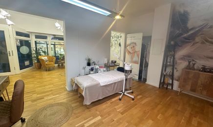 Laserzentrum Hello Beauty Troisdorf: Kosmetikstudio in Troisdorf