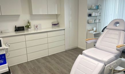 Kosmetikstudio De Luxe: Kosmetikstudio in Pforzheim