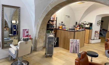 Bella's Kunst: Friseur in Regensburg