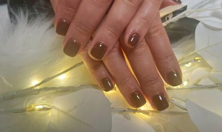 Glow up Nails & Beauty : Institut de beauté à Melun