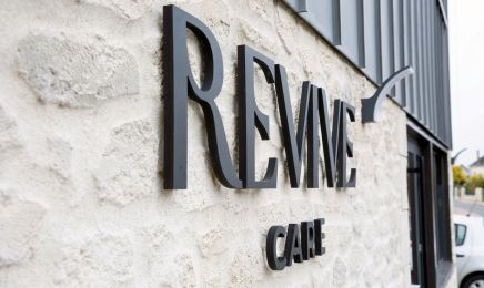 Revive Care Institut : Manucure à La Ville-aux-Dames