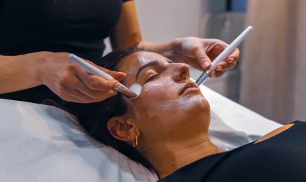 Féline Institut : Manucure à Saint-Clair-du-Rhône