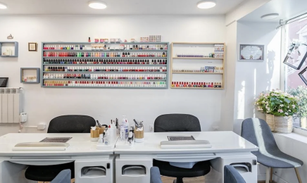 Ongles de Garches  : Manucure à Garches