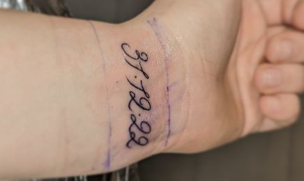 Next tatoo logistique : Institut de beauté à Paris