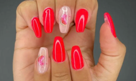 Karolnails Chez Les Coiffeurs du Sud  : Manucure à Marseille