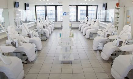 Kosmetik- und Make-up-Schule Norbert Engler: Kosmetikstudio in Frankfurt am Main