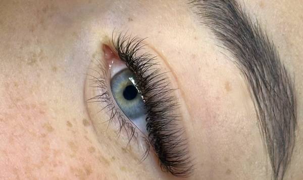 Lashes by Aroussiak