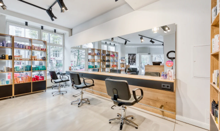 OUTFIT Dein Hair Coach - Hamburg : Barbershop in Hamburg