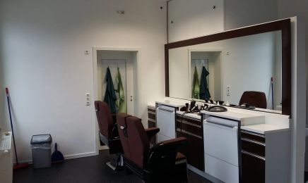 Herren Friseur by Sait Hairstudio: Barbershop in Kahl am Main