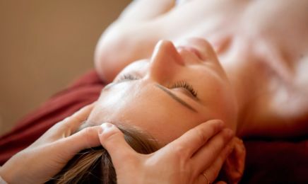 Skora - Reflexologie - Soins visage - Kobido - Massages - Pour toute la famille : Institut de beauté à Coutances