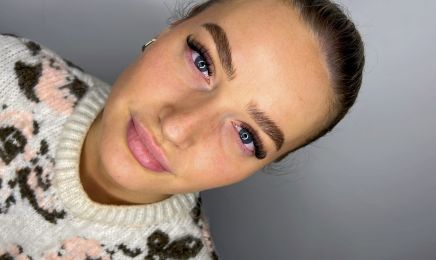 Ongles by Mels & Lashes Fiof.K : Institut de beauté à La Seyne-sur-Mer