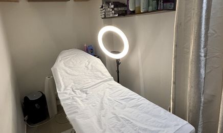 La pause coiffure  : Manucure à Joigny