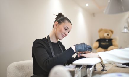 Maenails  : Manucure à Cannes
