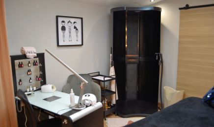 Le Boudoir des Femmes by Maëlys : Institut de beauté à Vers-Pont-du-Gard