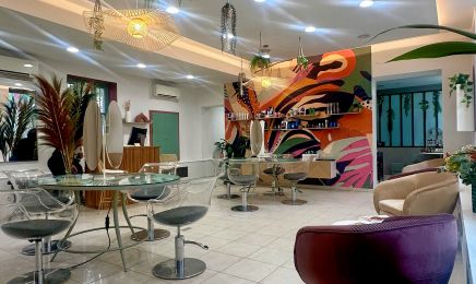 Le Molière  : Coiffeur à Nîmes