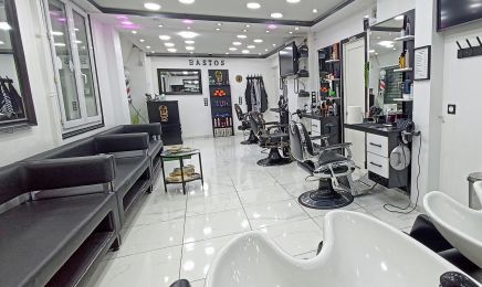 Bastos coiffure  : Barbier à Versailles
