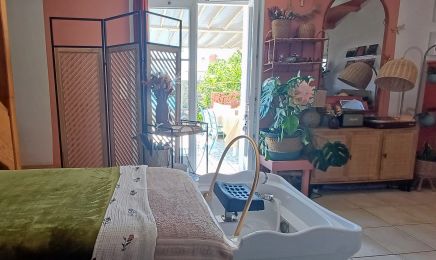 Le Peigne de Calypso : SPA des Cheveux : Barbier à L'Épine