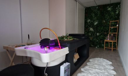 Hair Spa Doll : Coiffeur à Abergement-la-Ronce