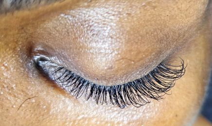 Beewomanly Brow & Lashes : Institut de beauté à Lyon