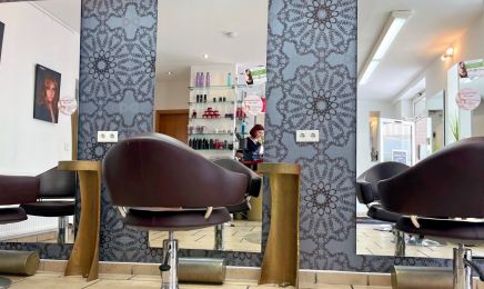 MY NiVEAU Hair & Beauty Salon: Barbershop in Schwabach