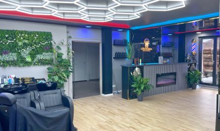 CHAARISMA HAIR&MORE: Friseur in Lichtenfels