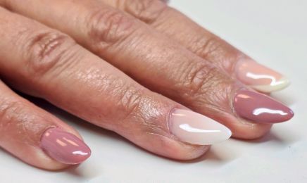 Topaze Nails Studio : Manucure à Vausseroux