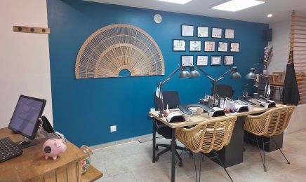 Madame Monsieur : Coiffeur à Saint-Geniès-de-Comolas