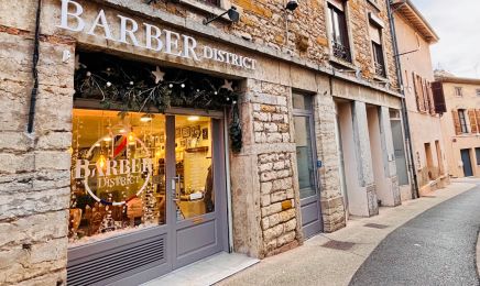 Barber district : Barbier à Chazay-d'Azergues