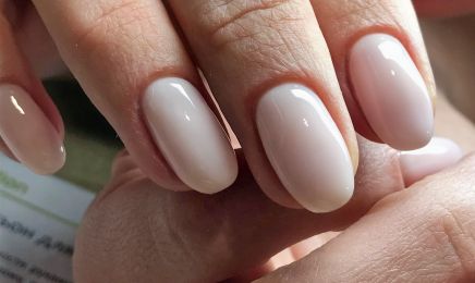 Finesse espace beauté  : Manucure à Pau