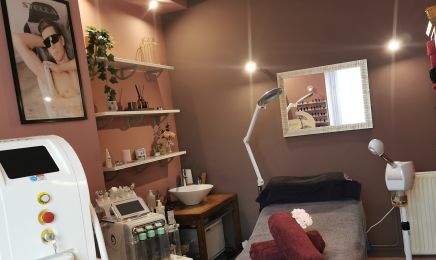 Tendance Coiffure Esthétique : Manucure à Nangis