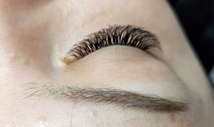Beewomanly Brow & Lashes : Institut de beauté à Lyon