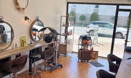 Amandine Giraud Coiffure Les Mathes / La Palmyre : Coiffeur à Les Mathes