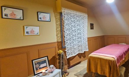 Wat Pho Wellness  : Institut de beauté à Landas